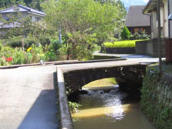 【茨城県南・引き取り限定】石 弓形橋 石橋 置物 日本庭園 茨城県南・引き取り限定】石 弓形橋 石橋 置物 日本庭園 置物